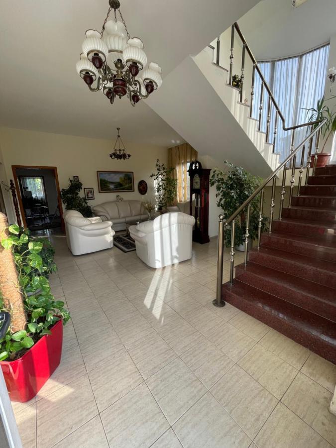 شقة Vila Briart دراس المظهر الخارجي الصورة