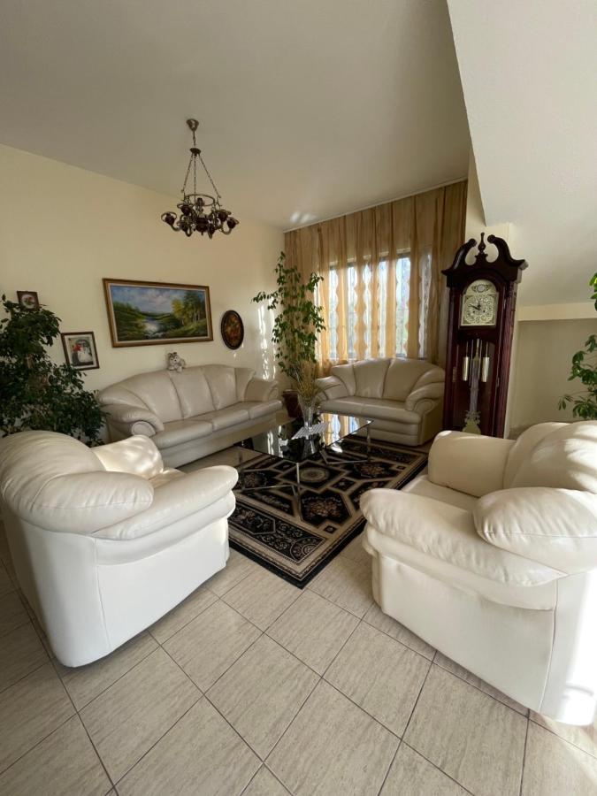 شقة Vila Briart دراس المظهر الخارجي الصورة