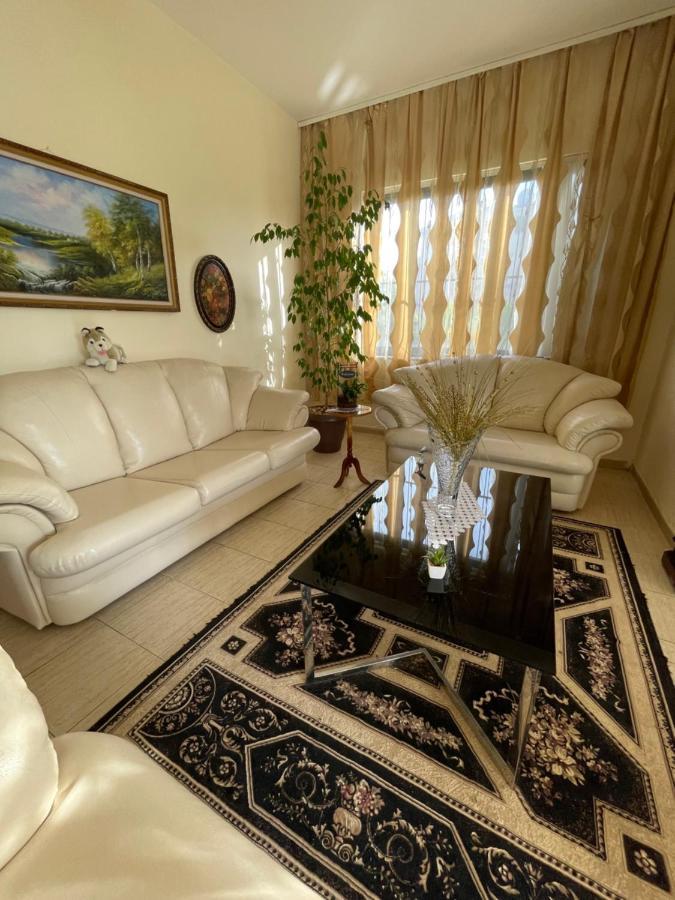 شقة Vila Briart دراس المظهر الخارجي الصورة